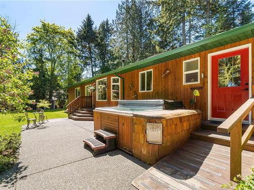 124 Baynes Dr, Bowser, BC - Outdoor With Exterior