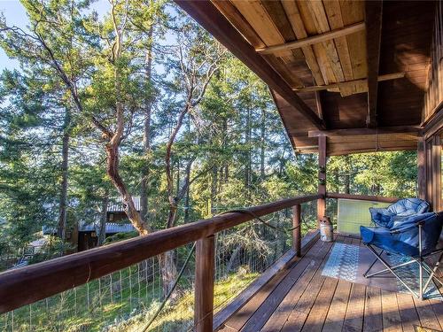 3701 Starboard Cres, Pender Island, BC - Outdoor With Exterior