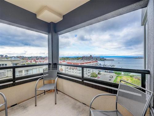 742-203 Kimta Rd, Victoria, BC -  With Body Of Water With View With Exterior