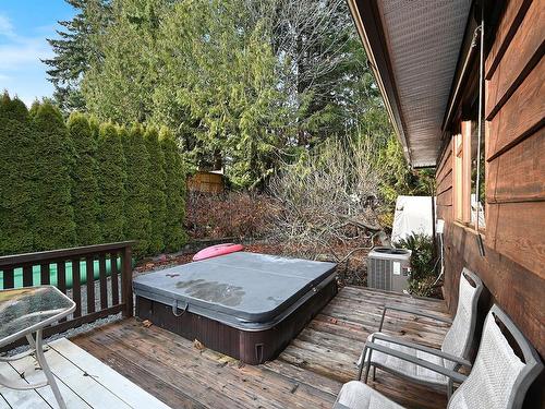6537 Walker Frontage Rd, Fanny Bay, BC - Outdoor With Deck Patio Veranda With Exterior