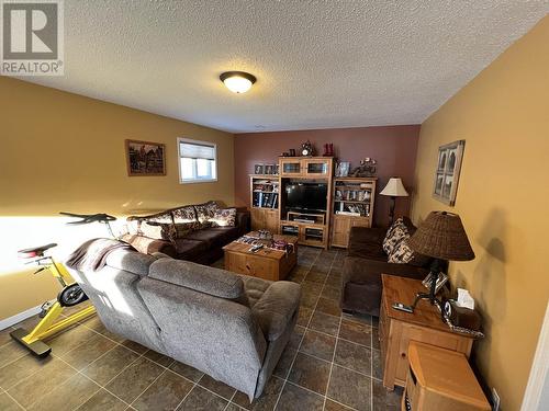 5504 Churchill Avenue, Fort Nelson, BC - Indoor