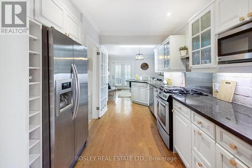158 Phyllis Avenue, Toronto, ON - Indoor Photo Showing Kitchen With Upgraded Kitchen
