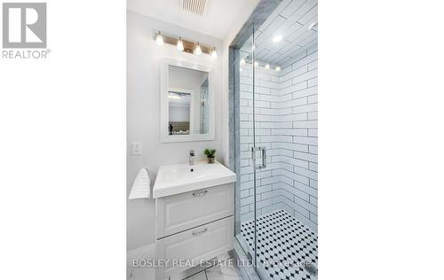 158 Phyllis Avenue, Toronto, ON -  Photo Showing Bathroom