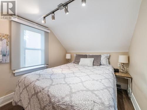 75 Denne Boulevard, Newmarket, ON - Indoor Photo Showing Bedroom
