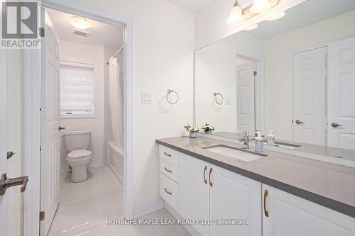 216 Warden Street, Clearview, ON - Indoor Photo Showing Bathroom
