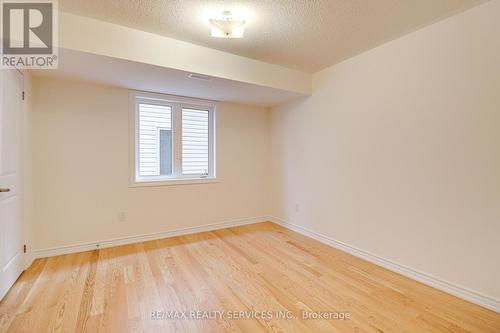 Upper - 144 Terry Fox Drive, Barrie, ON - Indoor Photo Showing Other Room
