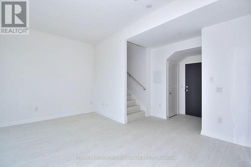 Th6 - 10 De Boers Drive, Toronto, ON - Indoor Photo Showing Other Room