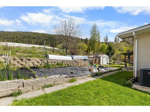 1116 Westridge Street, Creston, BC - Outdoor