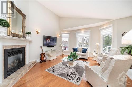 143 Sandra Crescent, Rockland, ON - Indoor Photo Showing Living Room With Fireplace