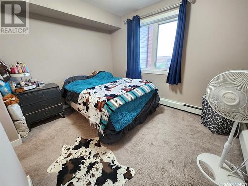 407 820 5Th Street Ne, Weyburn, SK - Indoor Photo Showing Bedroom