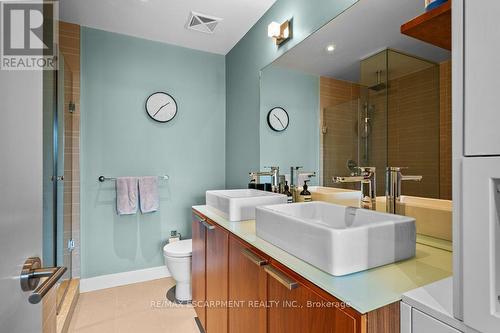 703 - 25 Stafford Street, Toronto, ON - Indoor Photo Showing Bathroom
