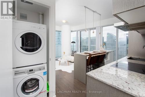 5602 - 100 Harbour Street, Toronto, ON - Indoor Photo Showing Laundry Room