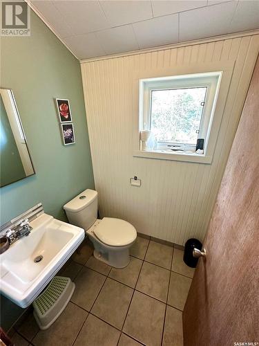 107 Chitek Drive, Chitek Lake, SK - Indoor Photo Showing Bathroom