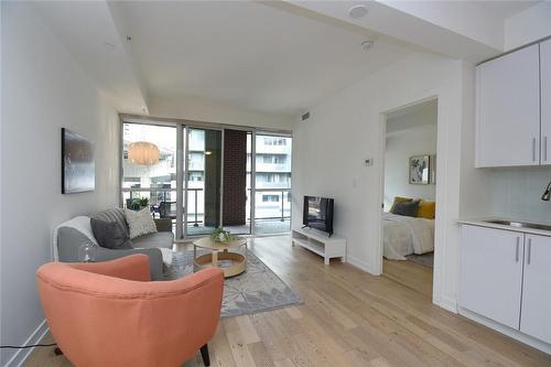 20 Bruyeres Mews|Unit #330, Toronto, ON - Indoor Photo Showing Living Room With Fireplace