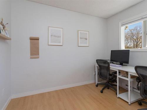 145 Paddock Pl, View Royal, BC - Indoor Photo Showing Office