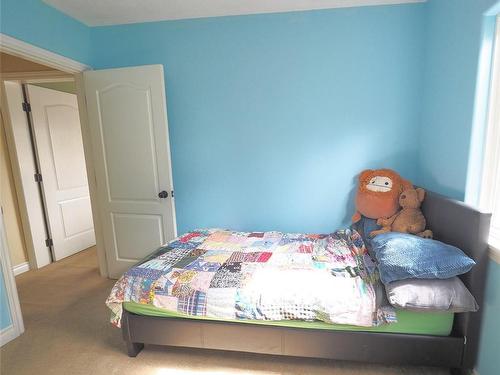 3274 Irma St, Saanich, BC - Indoor Photo Showing Bedroom
