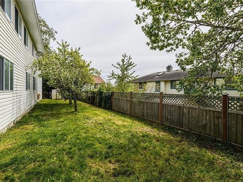 1251 Burnside Rd West, View Royal, BC - Outdoor