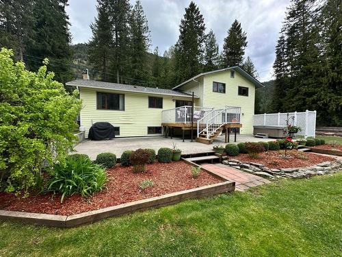 1535 Gilpin Road, Grand Forks, BC - Outdoor
