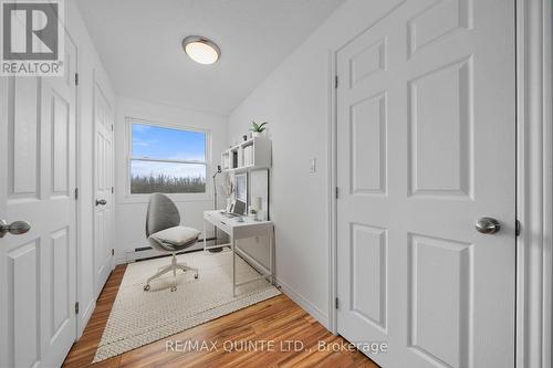 1707 County Rd 19 Consecon, Prince Edward County, ON - Indoor