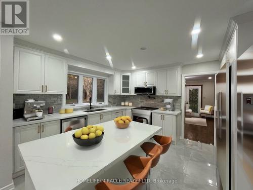 1929 8Th Line Road, Ottawa (Osgoode), ON - Indoor Photo Showing Kitchen With Upgraded Kitchen