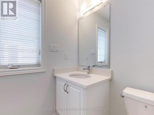 17 Father Muckle Avenue, Georgina, ON - Indoor Photo Showing Bathroom