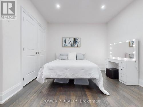 72 Viva Gardens, Oakville, ON - Indoor Photo Showing Bedroom