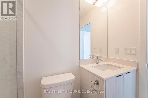 1709 - 38 Forest Manor Road, Toronto, ON - Indoor Photo Showing Bathroom