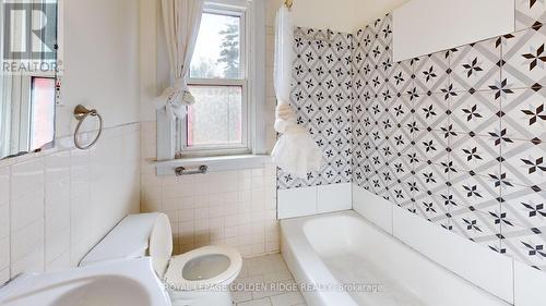 161 Finch Avenue E, Toronto, ON - Indoor Photo Showing Bathroom