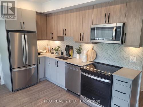 #1 - 15 Brenthall Avenue, Toronto, ON - Indoor Photo Showing Kitchen With Stainless Steel Kitchen With Upgraded Kitchen