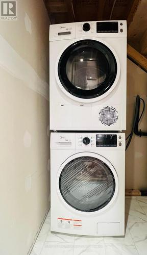21 Muret Crescent, Vaughan, ON - Indoor Photo Showing Laundry Room
