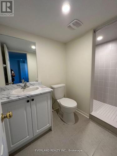 1&2 - 78 Ness Drive, Richmond Hill, ON - Indoor Photo Showing Bathroom