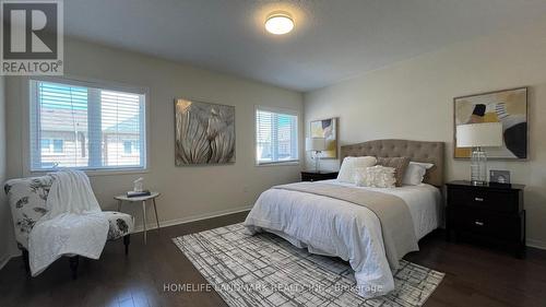 135 Durhamview Crescent, Whitchurch-Stouffville, ON - Indoor Photo Showing Bedroom