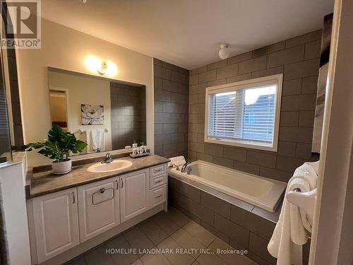 135 Durhamview Crescent, Whitchurch-Stouffville, ON - Indoor Photo Showing Bathroom