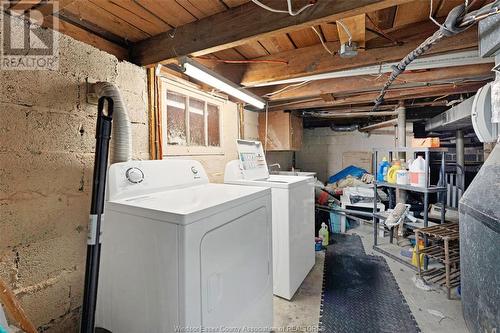 445 Bridge Avenue, Windsor, ON - Indoor Photo Showing Laundry Room