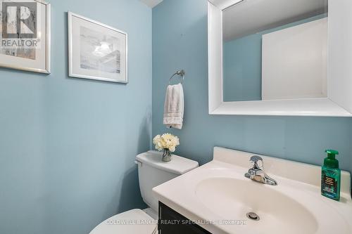 754 Roseheath Drive, Milton, ON - Indoor Photo Showing Bathroom