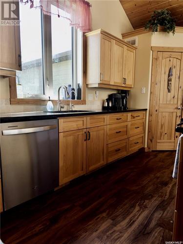 960 Boundary Road, Lakeland Rm No. 521, SK - Indoor Photo Showing Kitchen