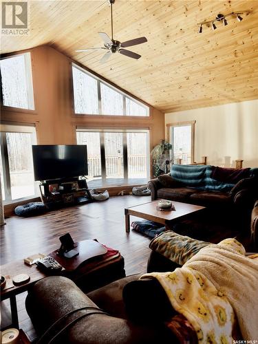 960 Boundary Road, Lakeland Rm No. 521, SK - Indoor Photo Showing Living Room