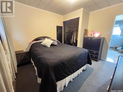 408 Ashford Street, Weyburn, SK - Indoor Photo Showing Bedroom
