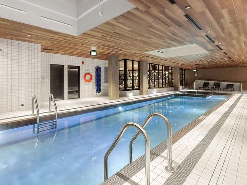 Piscine - 312-288 Rue Richmond, Montréal (Le Sud-Ouest), QC - Indoor Photo Showing Other Room With In Ground Pool