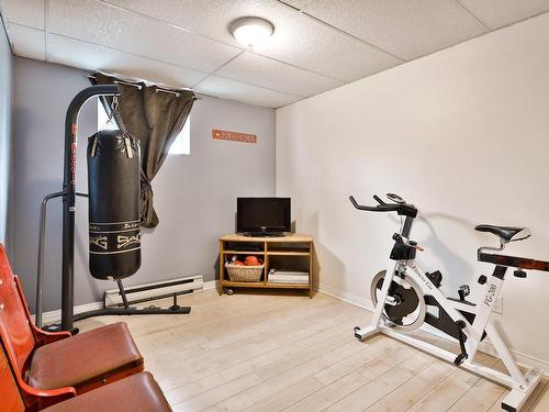 Chambre Ã Â coucher - 15 Place Charles-Bruneau, Saint-Rémi, QC - Indoor Photo Showing Gym Room