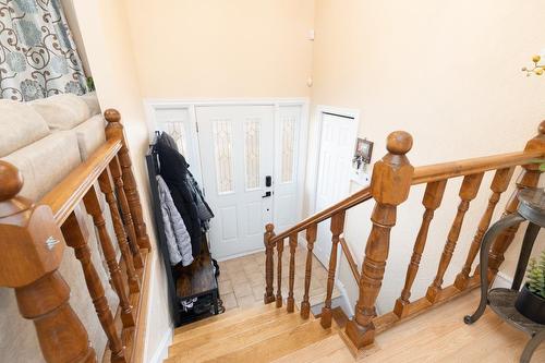 Staircase - 2742 Rue Bordeaux, Mascouche, QC - Indoor Photo Showing Other Room