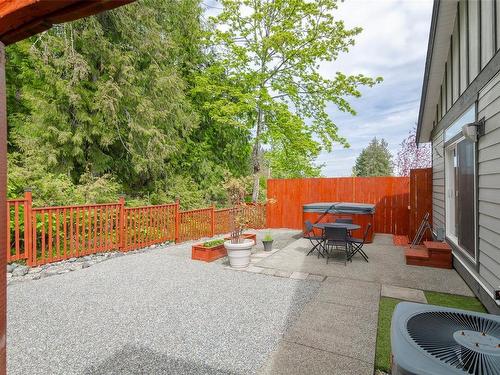 7990 Edmund St, Crofton, BC - Outdoor With Deck Patio Veranda