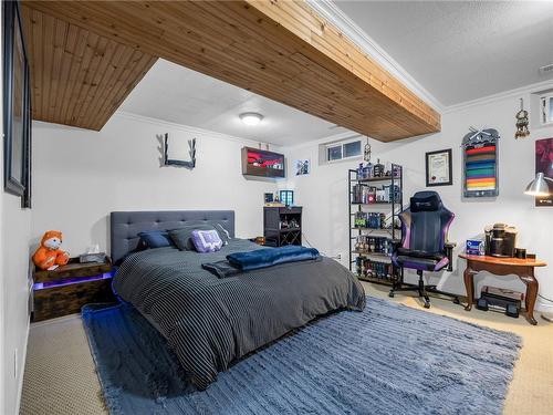 147 First Road W, Stoney Creek, ON - Indoor Photo Showing Bedroom