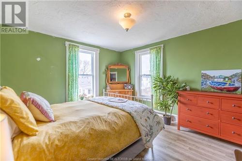 16 Wellington St, Sackville, NB - Indoor Photo Showing Bedroom