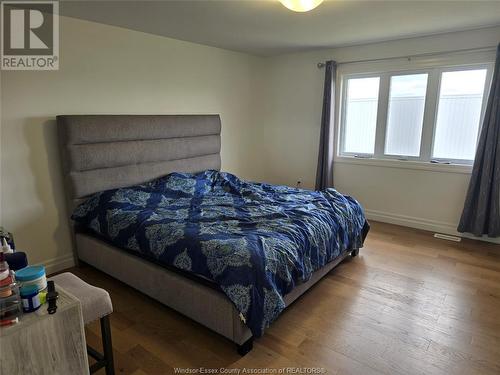 118 Lane, Essex, ON - Indoor Photo Showing Bedroom