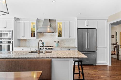 251 Foxridge Drive, Ancaster, ON - Indoor Photo Showing Kitchen With Upgraded Kitchen