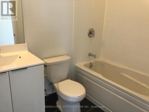3102 - 20 Shore Breeze Drive, Toronto, ON - Indoor Photo Showing Bathroom
