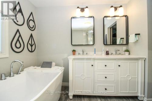 1201 Whitefield Drive, Peterborough, ON - Indoor Photo Showing Bathroom