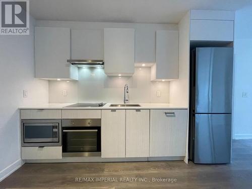 405 - 195 Redpath Avenue, Toronto, ON - Indoor Photo Showing Kitchen With Upgraded Kitchen