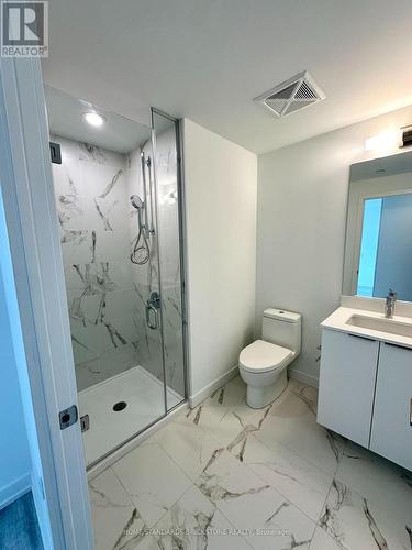 N2110 - 7 Golden Lion Heights, Toronto, ON - Indoor Photo Showing Bathroom